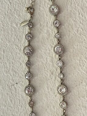 large and small clear rhinestones in bezel Ann Taylor necklace silver tone